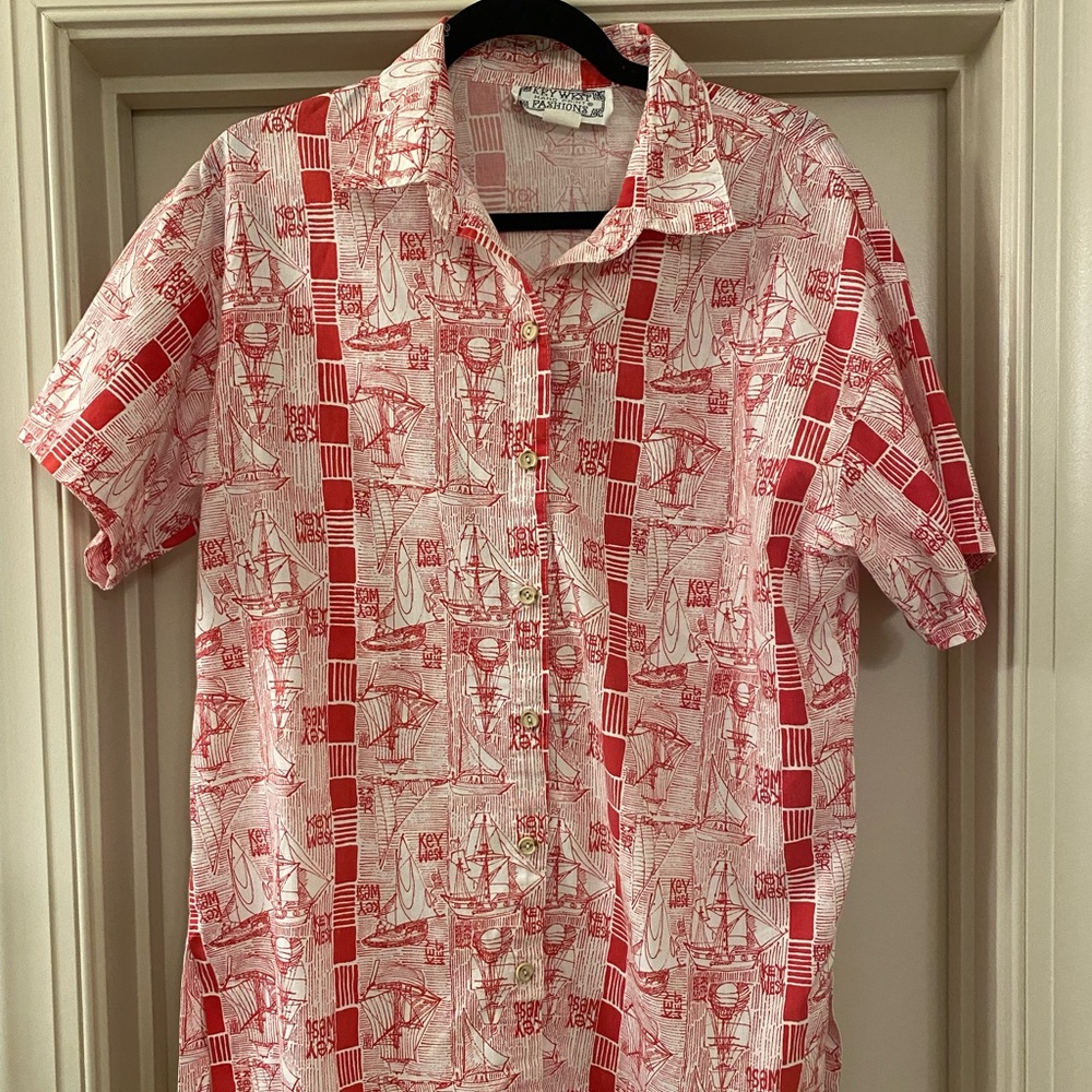 Vintage Medium Men’s Key West Hand Print Fashions Red and White Button-up Shirt